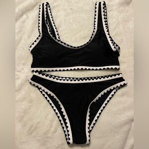 Black Patterned Bikini Set Size Medium